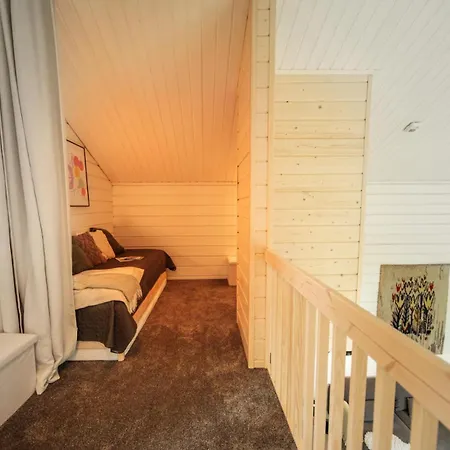 2-wing 4br, 2 Skipasses, Ylläs&nature View Villa Ylläsjärvi